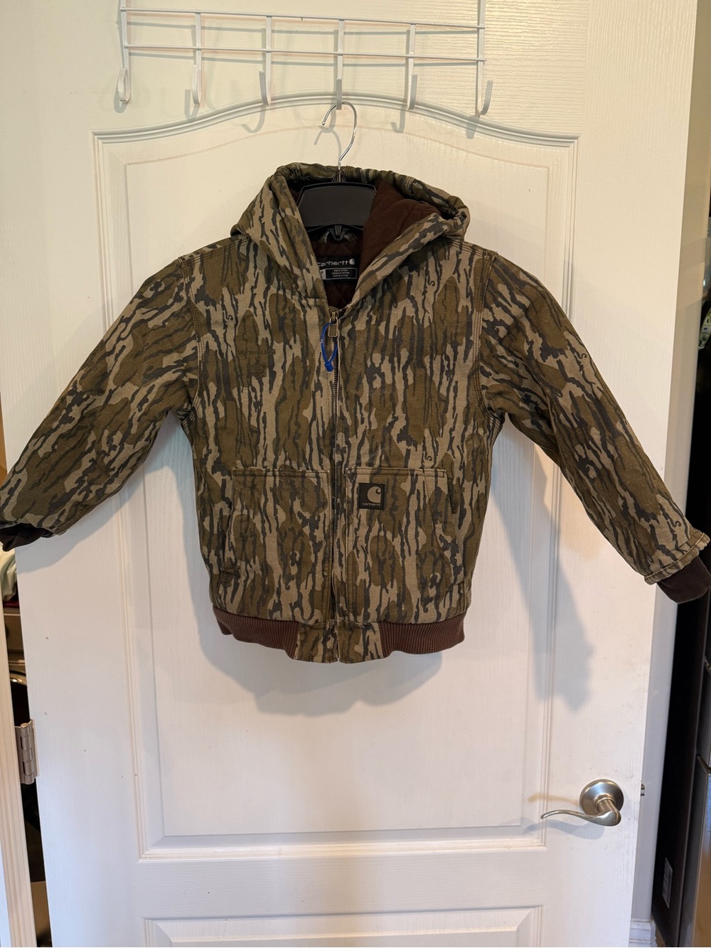 Carhartt boy's canvas insulated jacket Mossy Oak camouflage pattern small 7/8